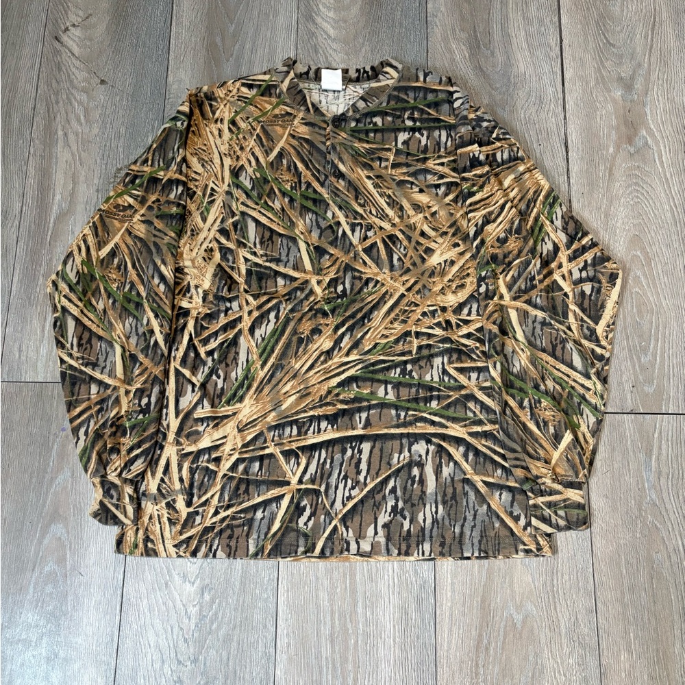 Vintage Men’s 90s Camo Henley Long Sleeve Shirt JERZEES Size Large Made In USA